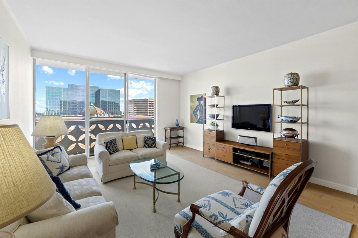 View 1801 Lavaca St Unit #5E in Cambridge Condominiums 1801 Lavaca St Unit #5E - front exterior - Luxury home in Cambridge Condominiums, Austin, TX