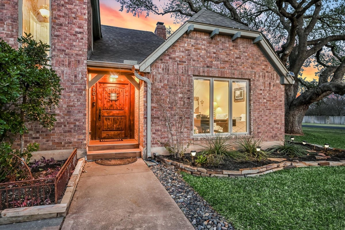 Kitchen at 1801 Sun Lake - 4 bed 4 bath home