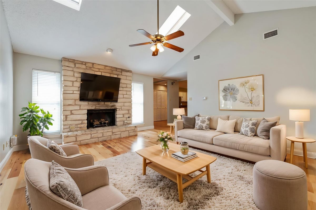View 1801 W 37th ST Unit #A in Oakmont Heights 1801 W 37th ST Unit #A - property photo 1 - Luxury home in Oakmont Heights, Austin, TX
