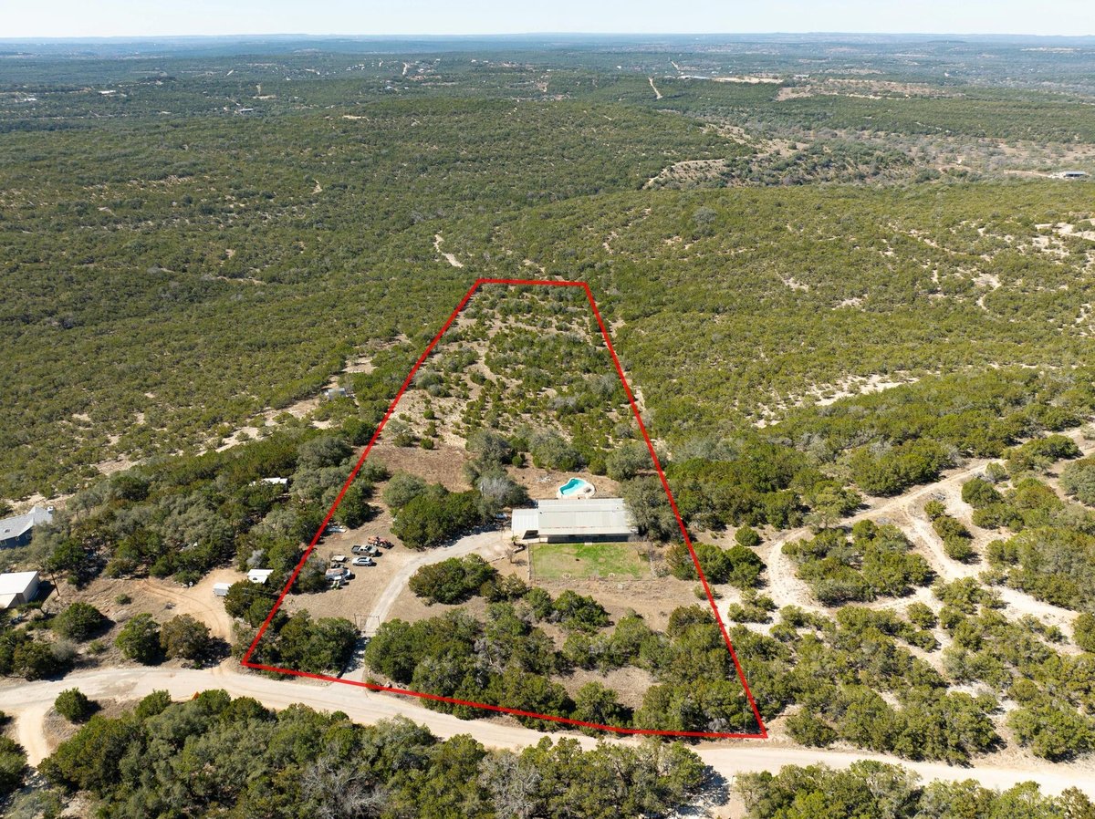 1802 Overland Stage Rd - front exterior - Luxury home in Stagecoach Ranch Sec 2, Dripping Springs, TX