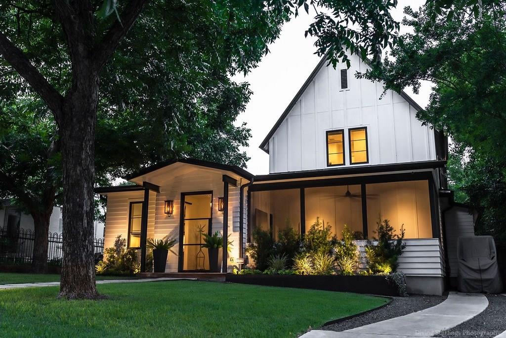 View 1802 W 36th St in Rosedale 1802 W 36th St - property photo 1 - Luxury home in Rosedale, Austin, TX