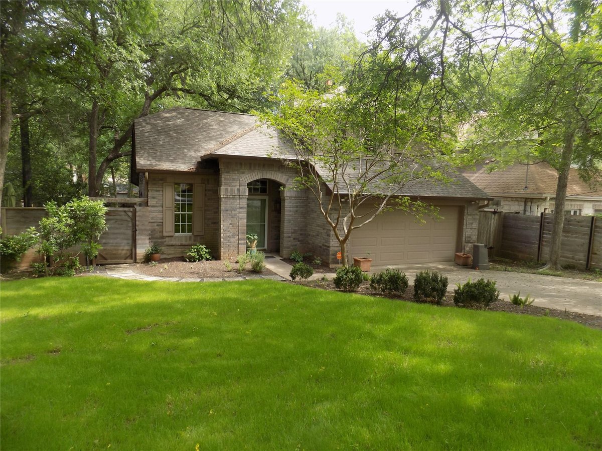 View 1803 Schulle Ave in Tobin & Johnsons Amd 1803 Schulle Ave - front exterior - Luxury home in Tobin & Johnsons Amd, Austin, TX