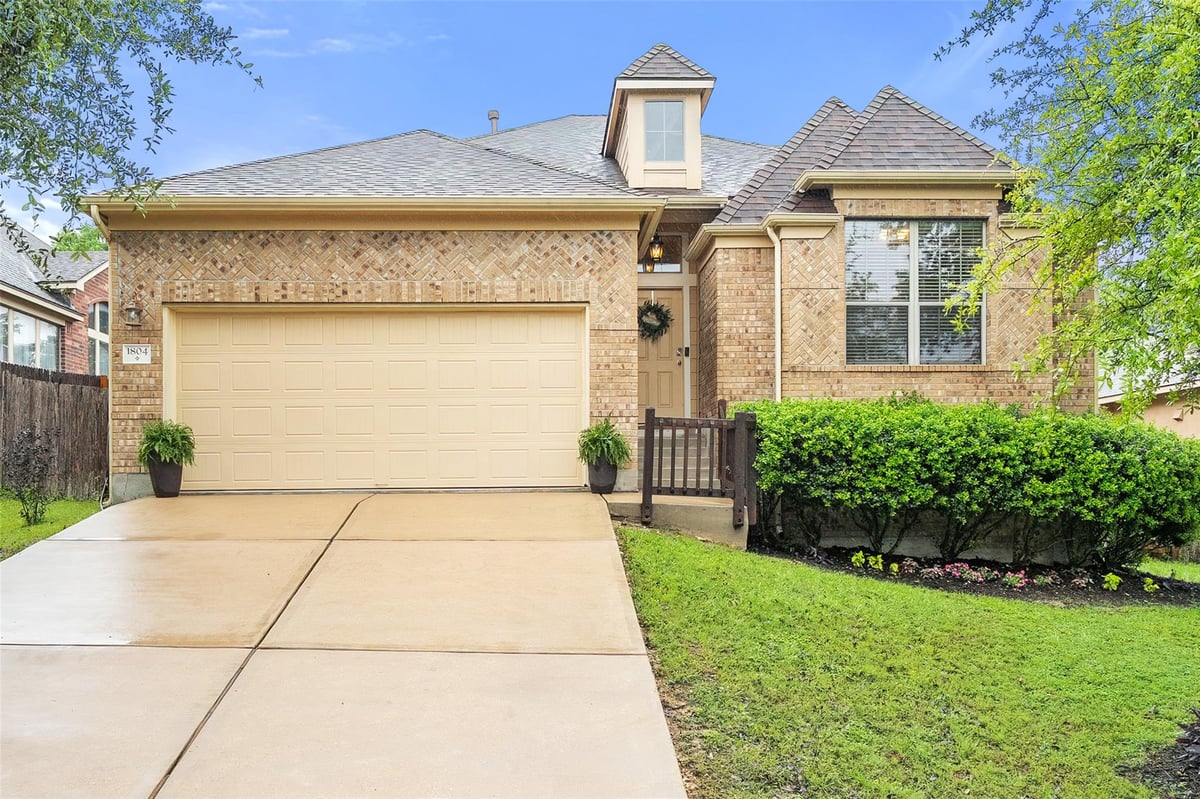 View 1804 Paseo Verde Dr in Vista Ridge Ph 04 1804 Paseo Verde Dr - front exterior - Luxury home in Vista Ridge Ph 04, Leander, TX