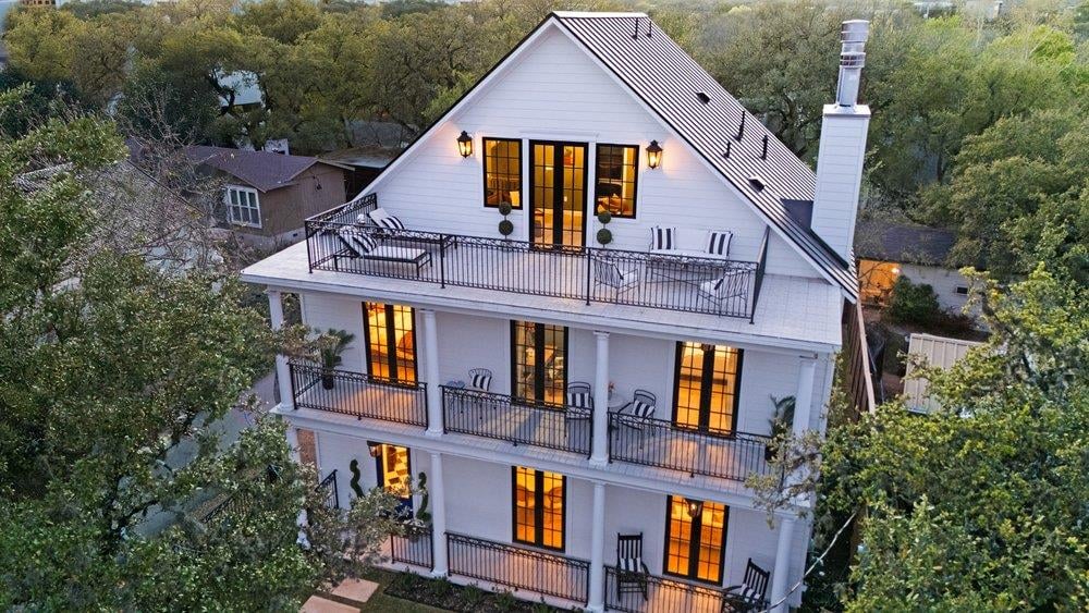 View 1804 S 6th St in Bouldin James E Add 1804 S 6th St - front exterior - Luxury home in Bouldin James E Add, Austin, TX