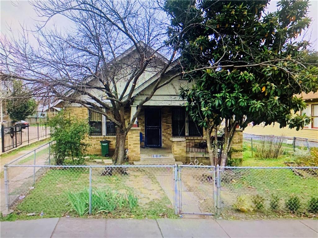 View 1805 E Cesar Chavez ST in Riverside Add 1805 E Cesar Chavez ST - front exterior - Luxury home in Riverside Add, Austin, TX