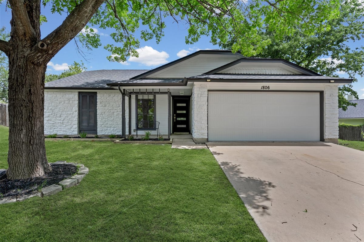 1806 Krizan Ave - front exterior - Luxury home in Scofield Farms Ph 01 Sec 01, Austin, TX
