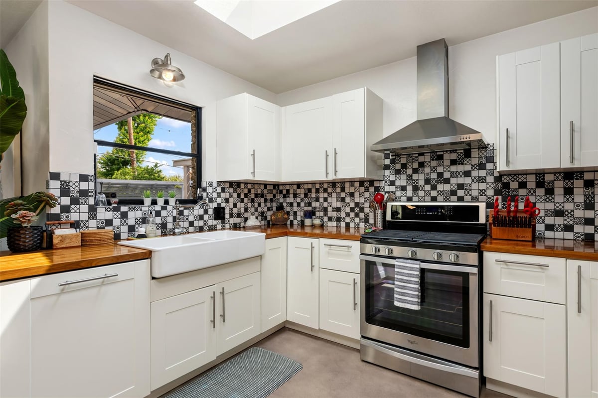 Kitchen at 1806 Rogge Ln - 3 bed 2 bath home