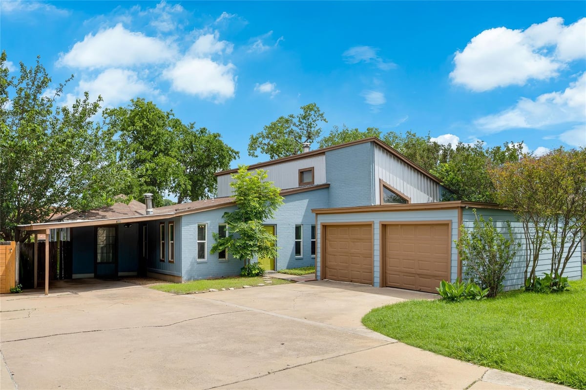 View 1807 Briar Hill Dr Unit #A & B in Colorado Hills Estates Sec 7 A 1807 Briar Hill Dr Unit #A & B - front exterior - Luxury home in Colorado Hills Estates Sec 7 A, Austin, TX