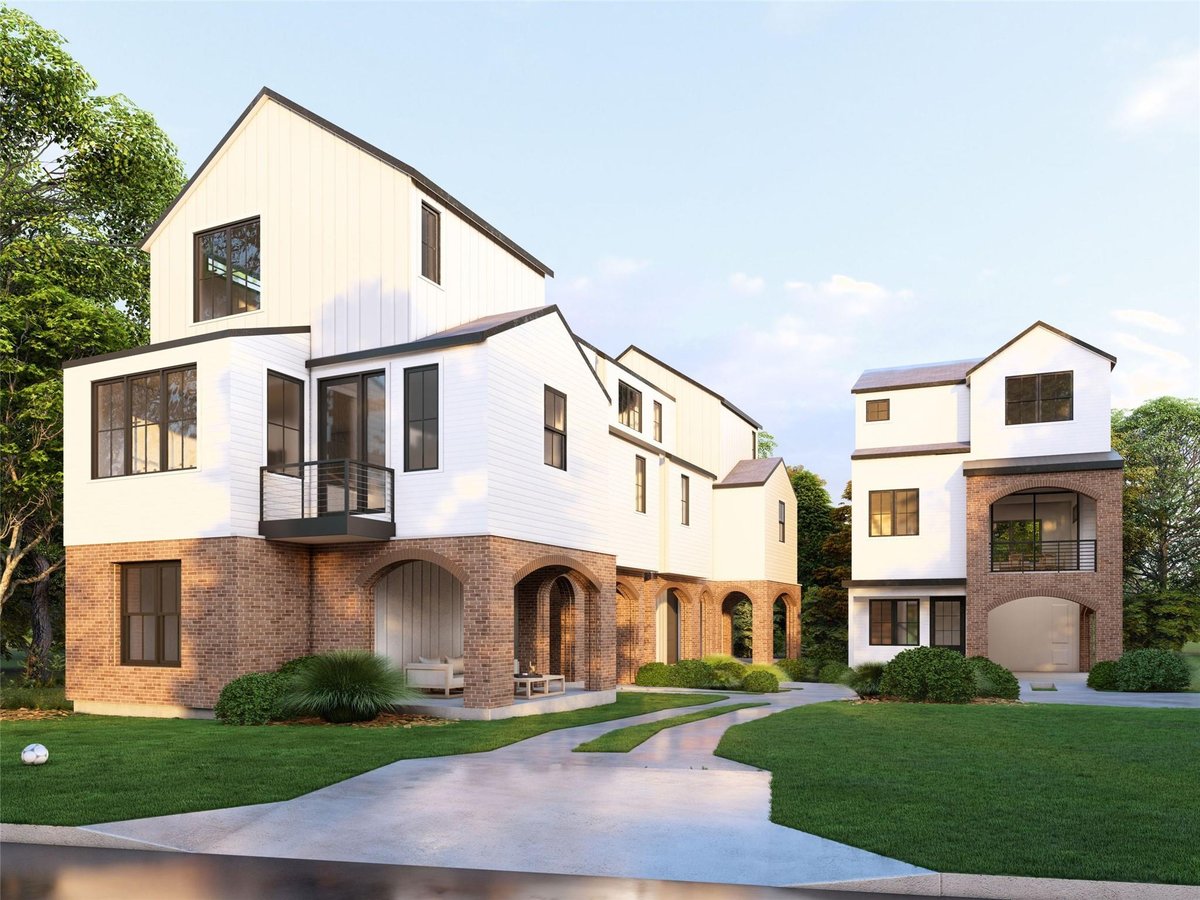 View 1808 Sylvan Dr Unit #1 in Fawn Ridge Sec 01 1808 Sylvan Dr Unit #1 - front exterior - Luxury home in Fawn Ridge Sec 01, Austin, TX