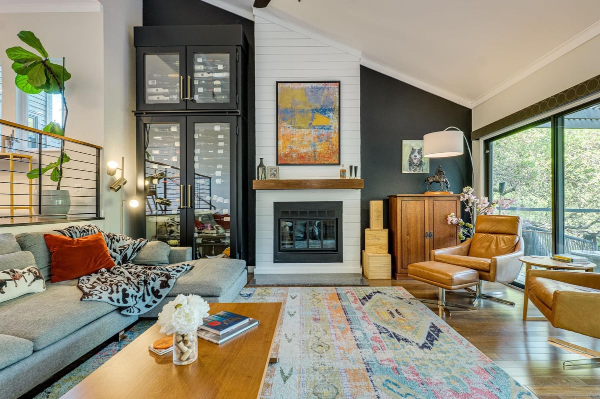 Living area at 1809 Barton Hills Dr - 4 bed 3 bath home