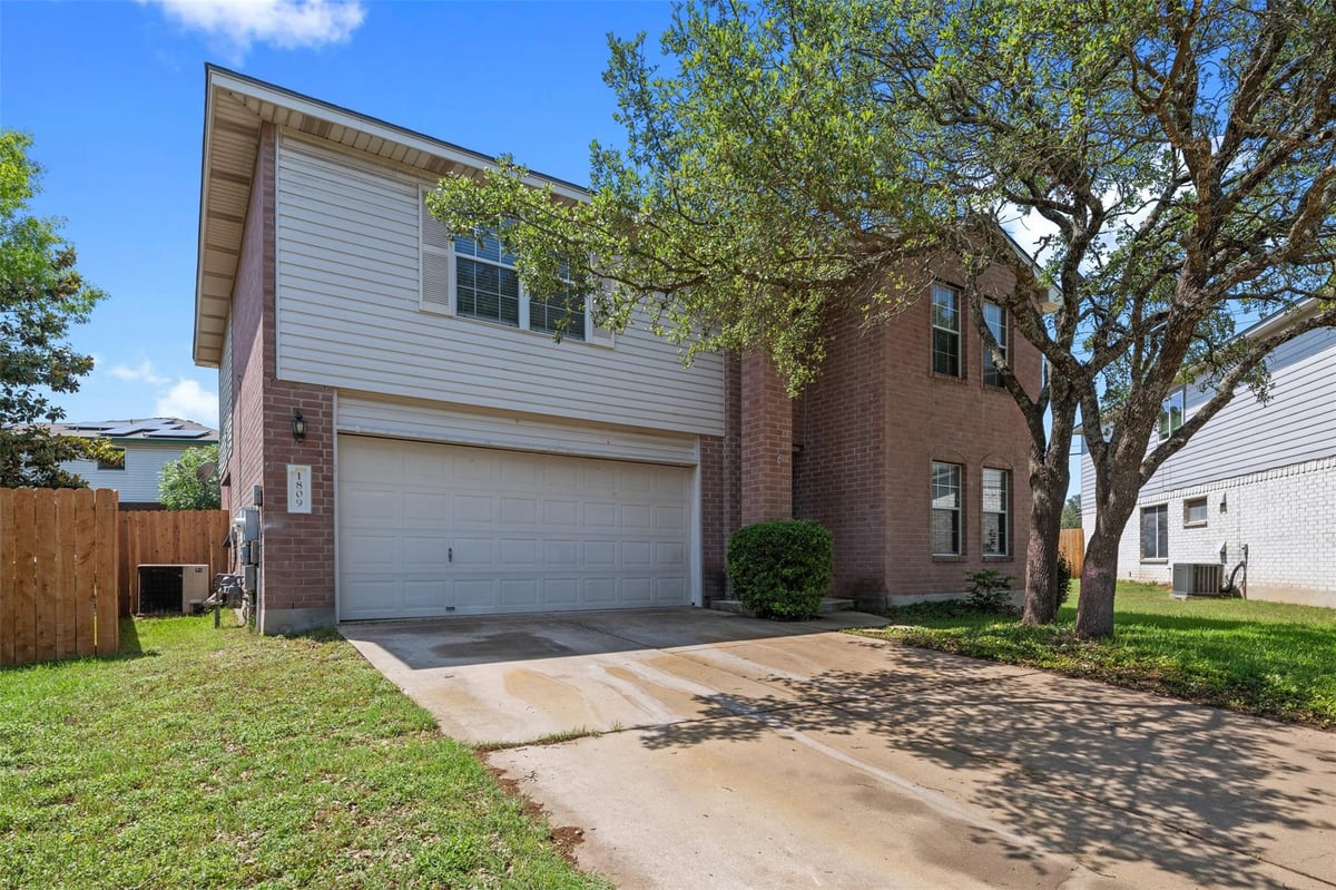 Kitchen at 1809 Vanderhill Cv - 4 bed 2 bath home