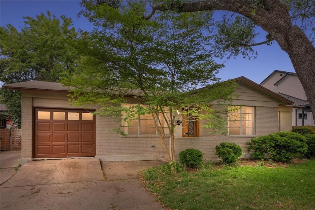 View 1810 Morrow St in Crestview Add Sec 04 Resub 1810 Morrow St - front exterior - Luxury home in Crestview Add Sec 04 Resub, Austin, TX