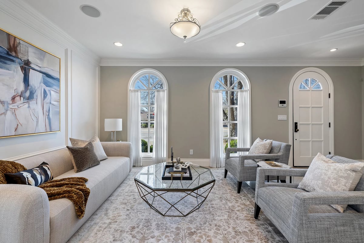 1810 W 35th Street - front sitting room with arched windows, view 3