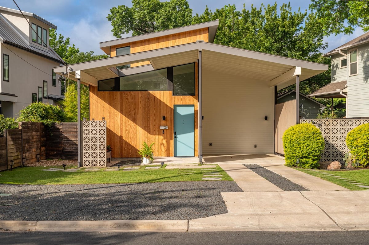 View 1811 Collier ST in Barton Heights B Annex 1811 Collier ST - front exterior - Luxury home in Barton Heights B Annex, Austin, TX