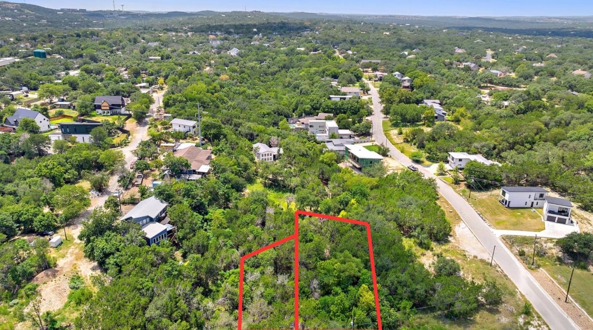 View 1812 & 1810 Miami Dr in Austin Lake Hills Sec 01 1812 & 1810 Miami Dr - front exterior - Luxury lot in Austin Lake Hills Sec 01, Austin, TX