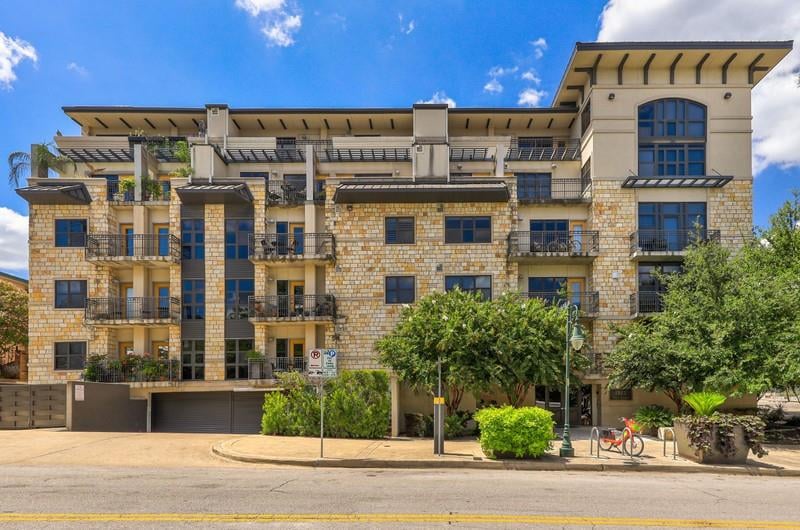 View 1812 West Avenue Ave Unit #303 in Downtown Austin 1812 West Avenue Ave Unit #303, photo 1, Downtown Austin, Austin, TX