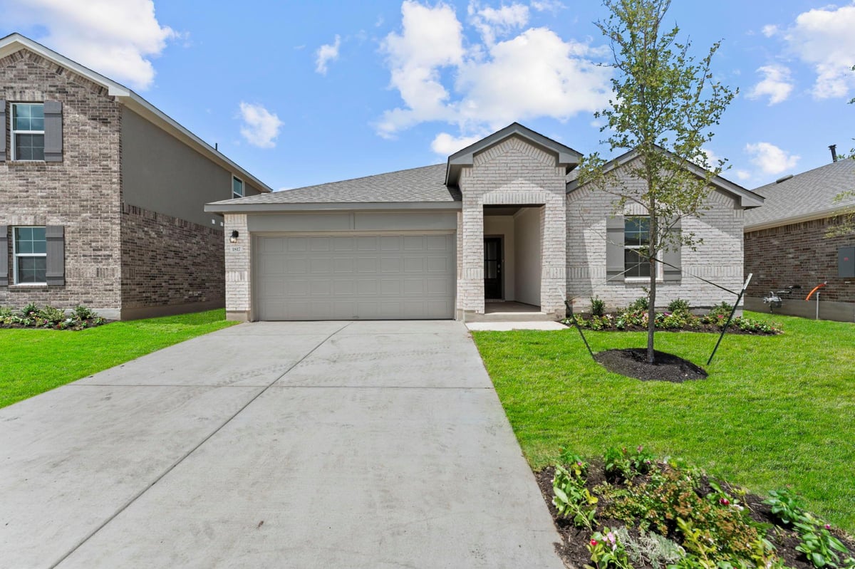 View 1817 Dandy Brush DR in Bar W Ranch 1817 Dandy Brush DR - front exterior - Luxury home in Bar W Ranch, Leander, TX