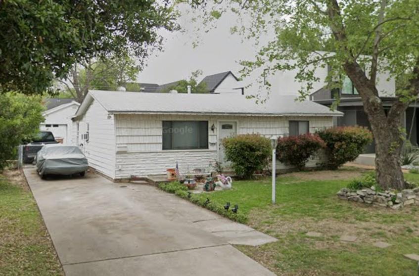 View 1818 Madison Ave in Crestview Add Sec 03 1818 Madison Ave - property photo 1 - Luxury home in Crestview Add Sec 03, Austin, TX