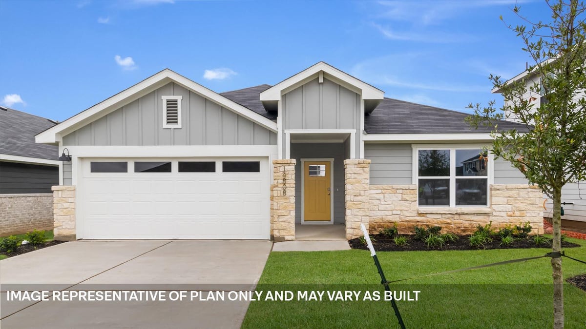 18205 Blazing Ranch LN - front exterior - Luxury home in MONARCH RANCH, Manor, TX