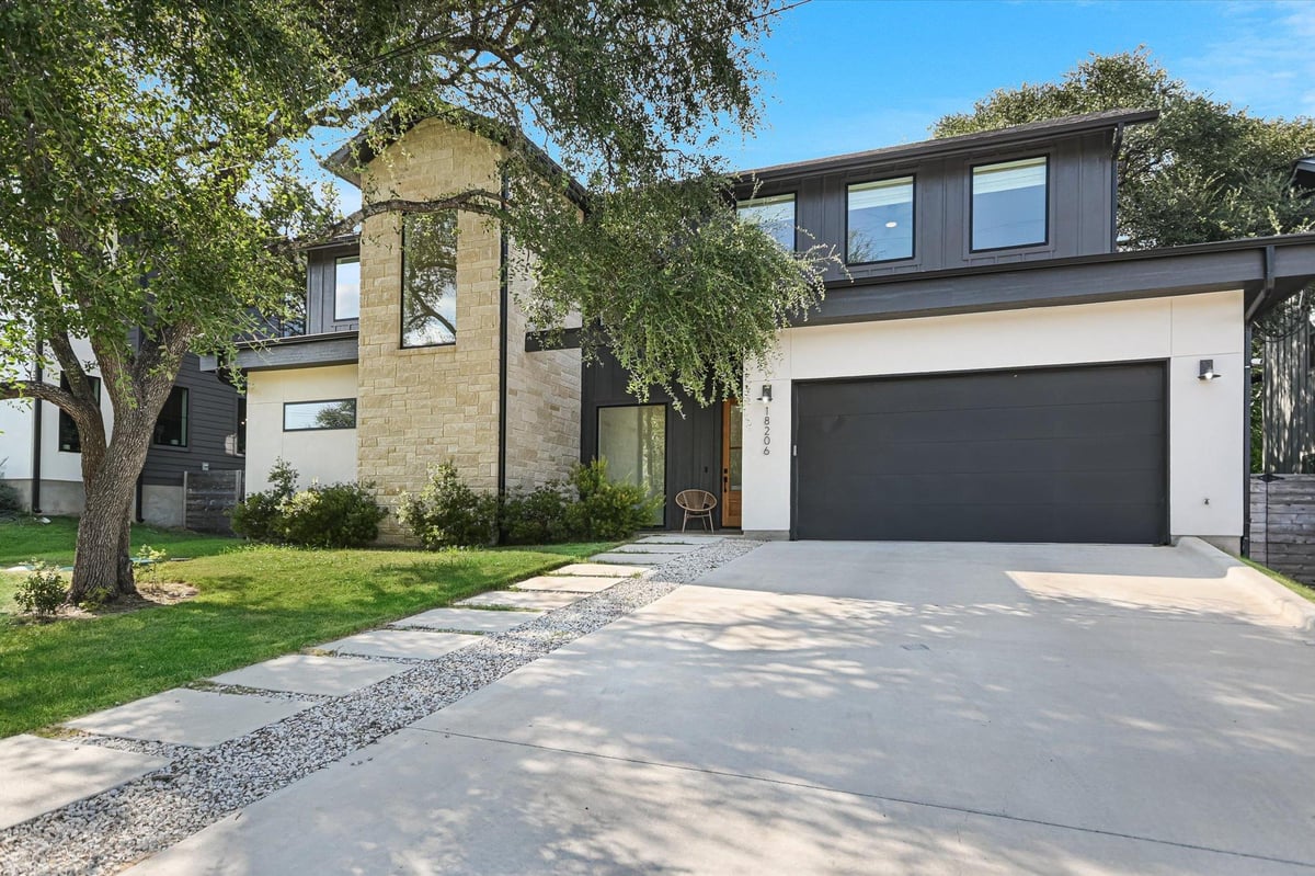 View 18206 Fair LN in Jonestown Hills 18206 Fair LN - property photo 1 - Luxury home in Jonestown Hills, Leander, TX