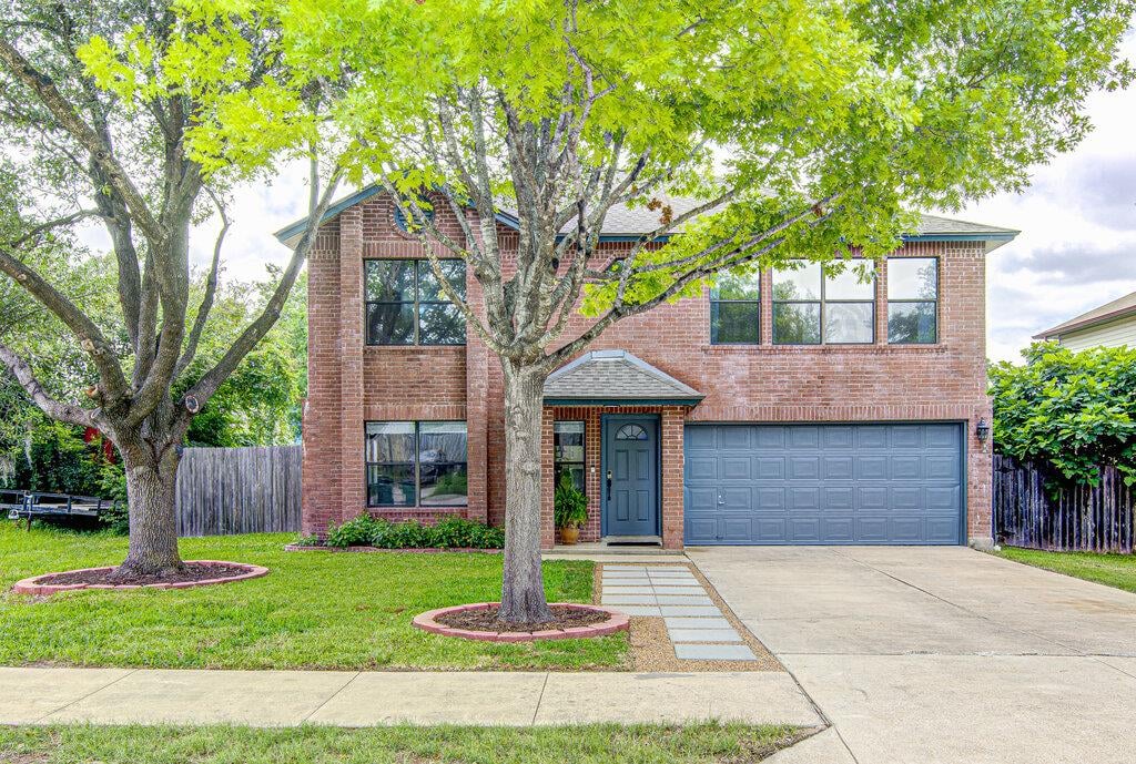 View 18208 Gantry Dr in Springbrook Ph A Sec 01-F 18208 Gantry Dr - front exterior - Luxury home in Springbrook Ph A Sec 01-F, Pflugerville, TX