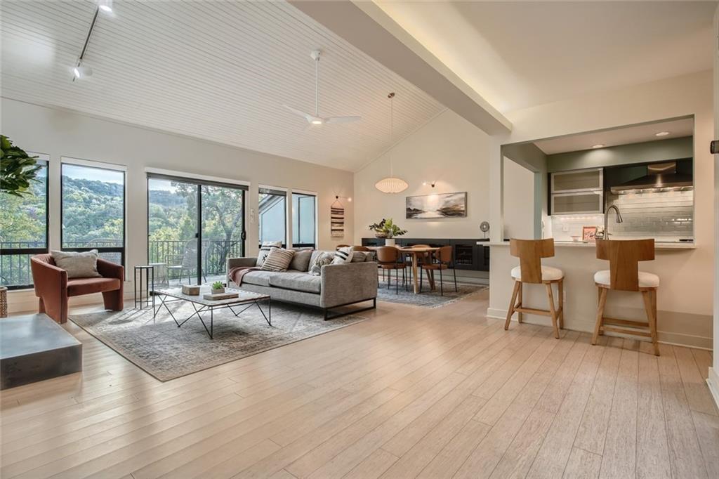 View 1821 Westlake DR Unit #135 in Los Altos Village Condo Amd 1821 Westlake DR Unit #135 - front exterior - Luxury home in Los Altos Village Condo Amd, Austin, TX
