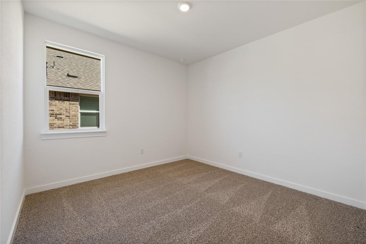 Living area at 1828 LAZY ACRES St - 5 bed 3 bath home