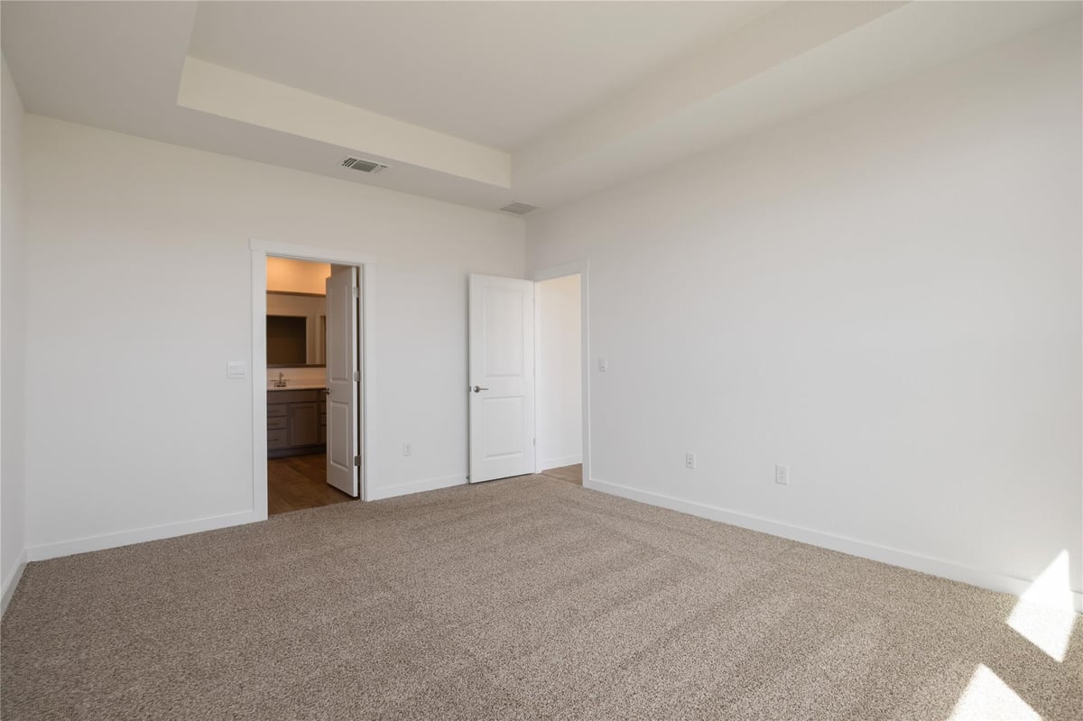 Bathroom at 1828 LAZY ACRES St - 5 bed 3 bath home