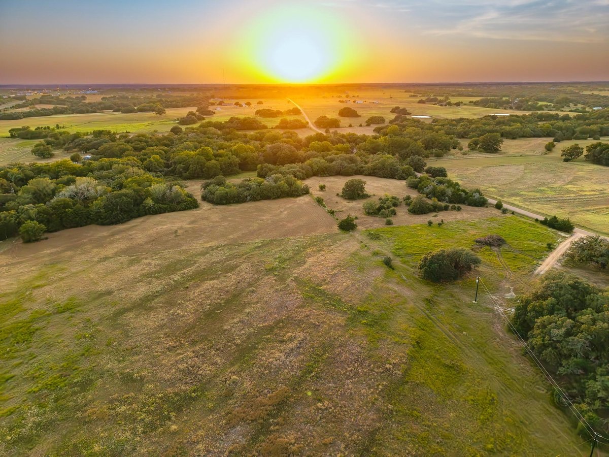 View 1830 Holub RD in NA 1830 Holub RD - property photo 1 - Luxury home in NA, Schulenburg, TX
