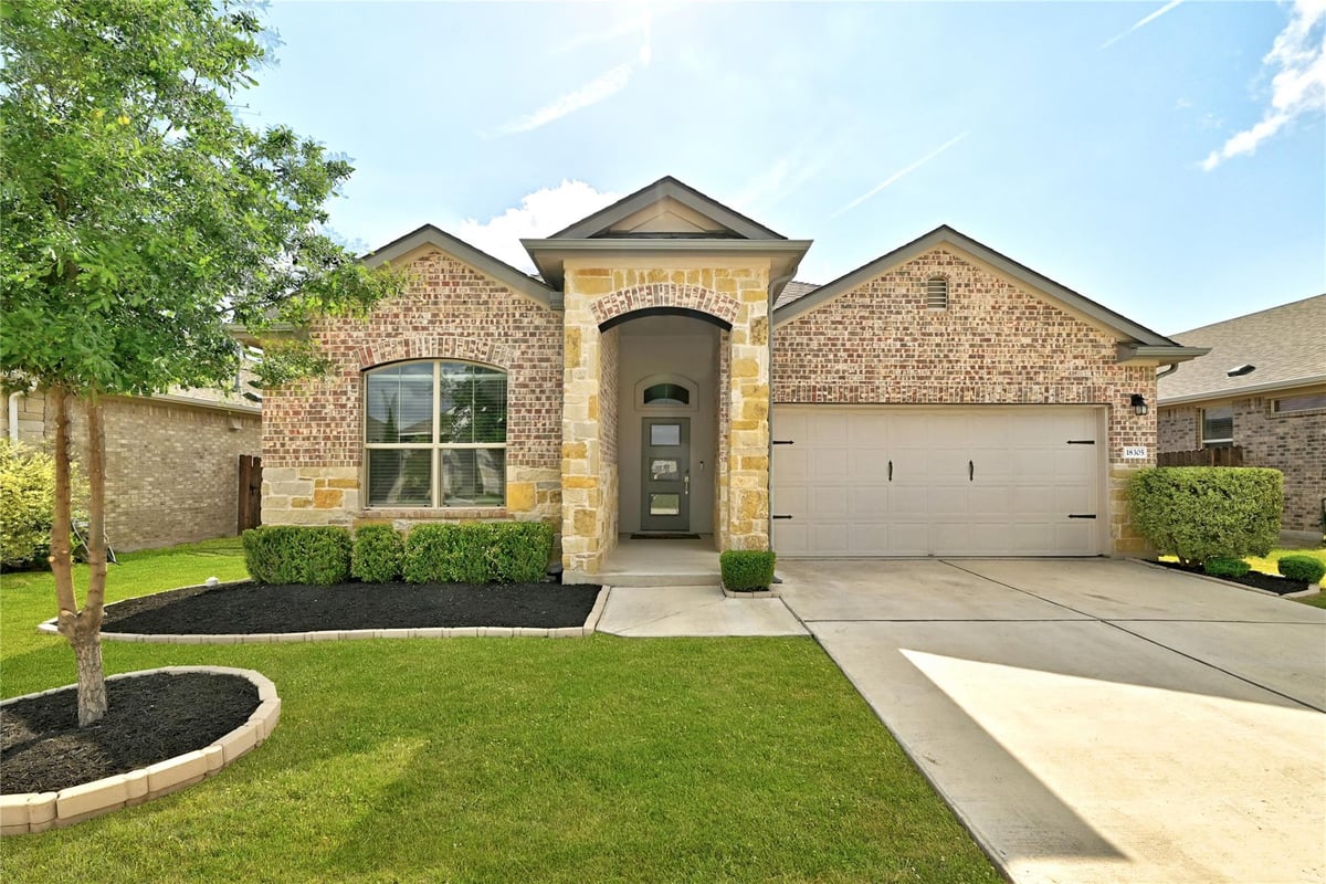 View 18305 Anicio Gallo Dr in Sorento 18305 Anicio Gallo Dr - property photo 1 - Luxury home in Sorento, Pflugerville, TX