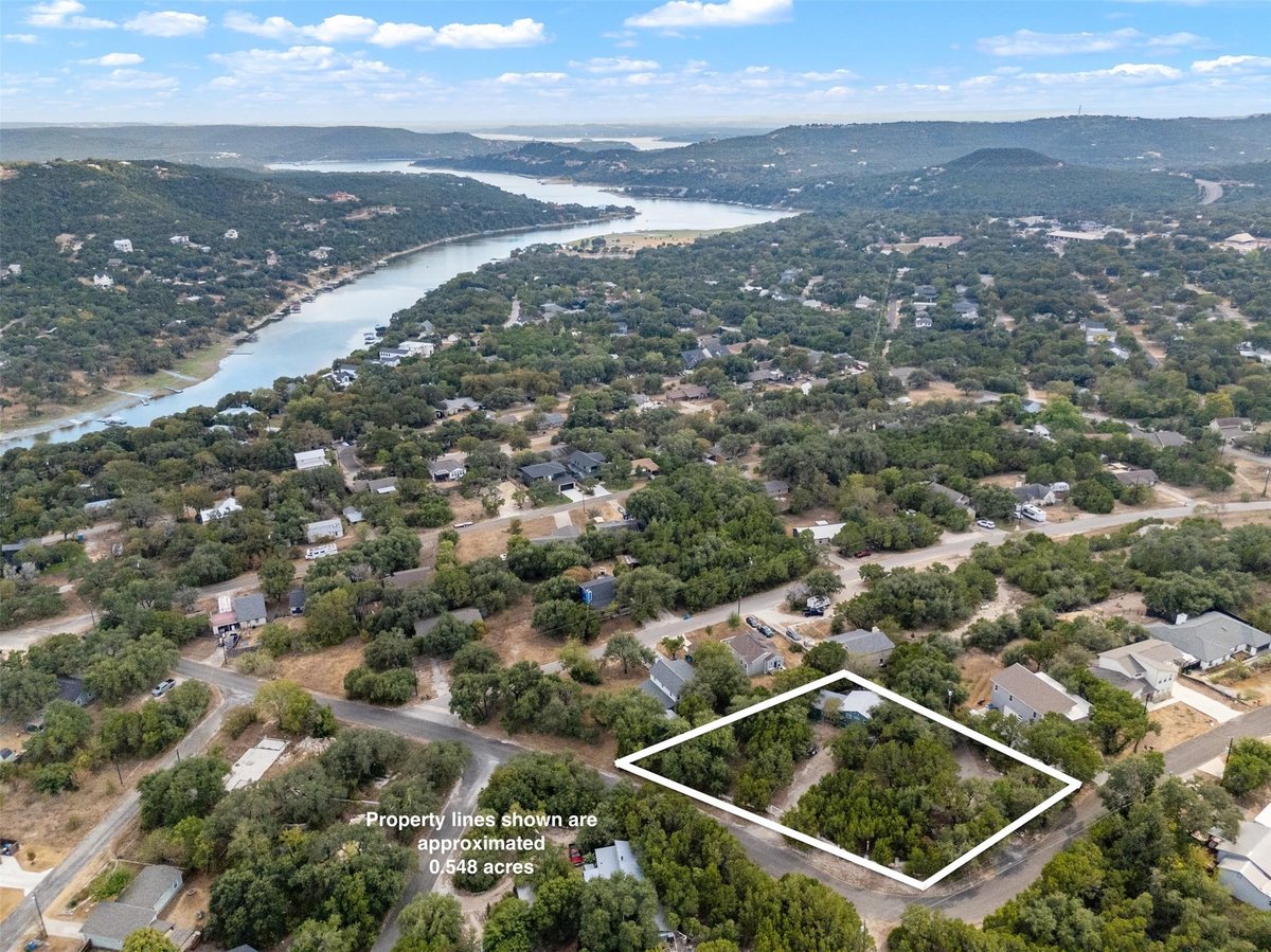 View 18307 E Lakeview DR in Jonestown 18307 E Lakeview DR, photo 1 of 40, Jonestown, Jonestown, TX