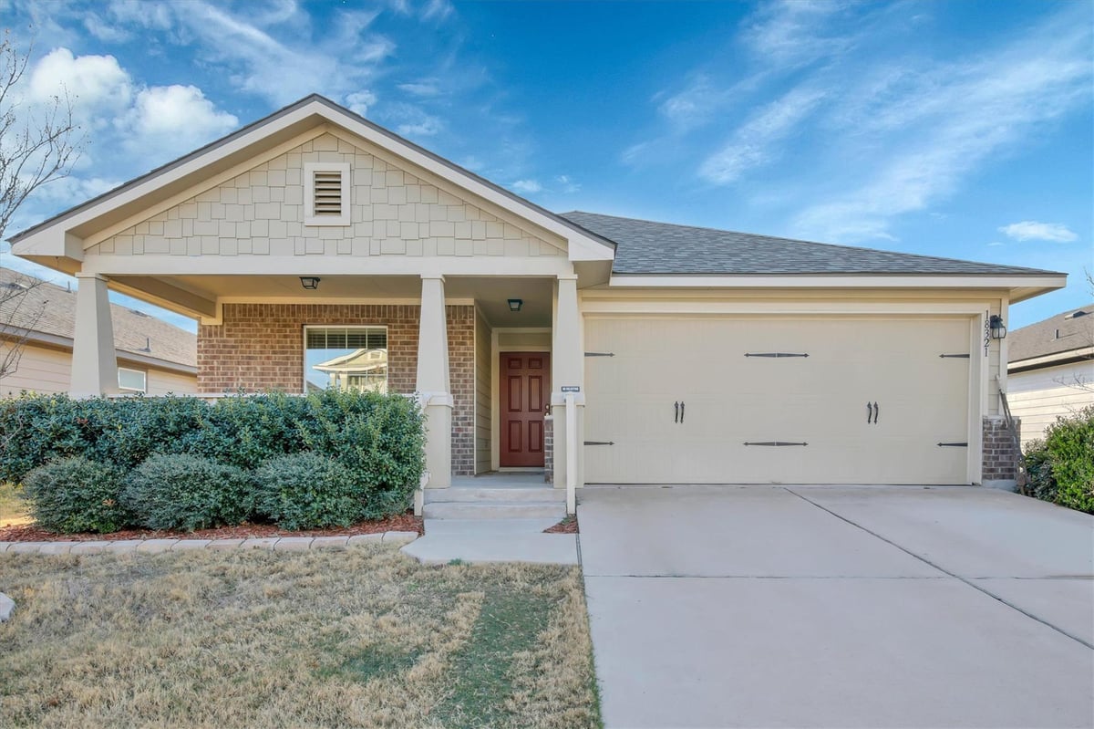 View 18321 Cumberland Gap St in Highland Park Ph C Sec 2 18321 Cumberland Gap St - property photo 1 - Luxury home in Highland Park Ph C Sec 2, Pflugerville, TX