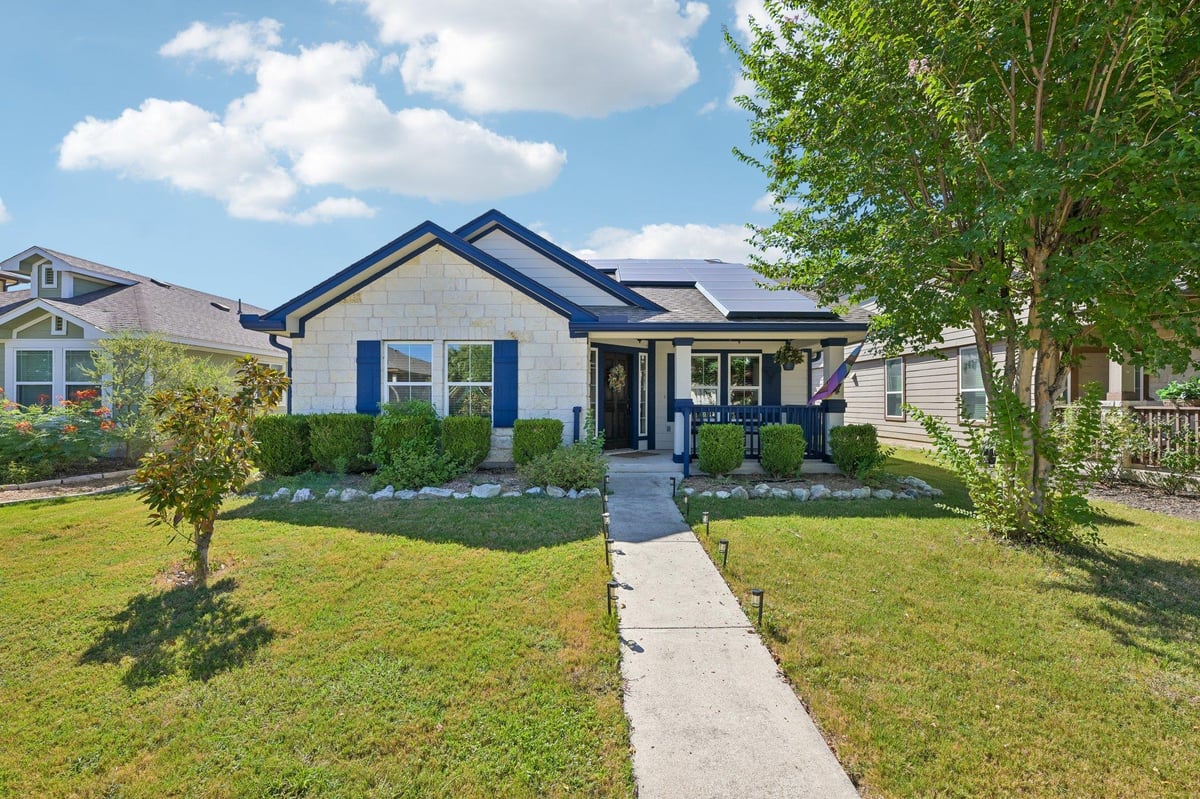 View 18333 Tallgrass Prairie DR in Highland Park Ph B Sec 9, 11 18333 Tallgrass Prairie DR - front exterior - Luxury home in Highland Park Ph B Sec 9, 11, Pflugerville, TX