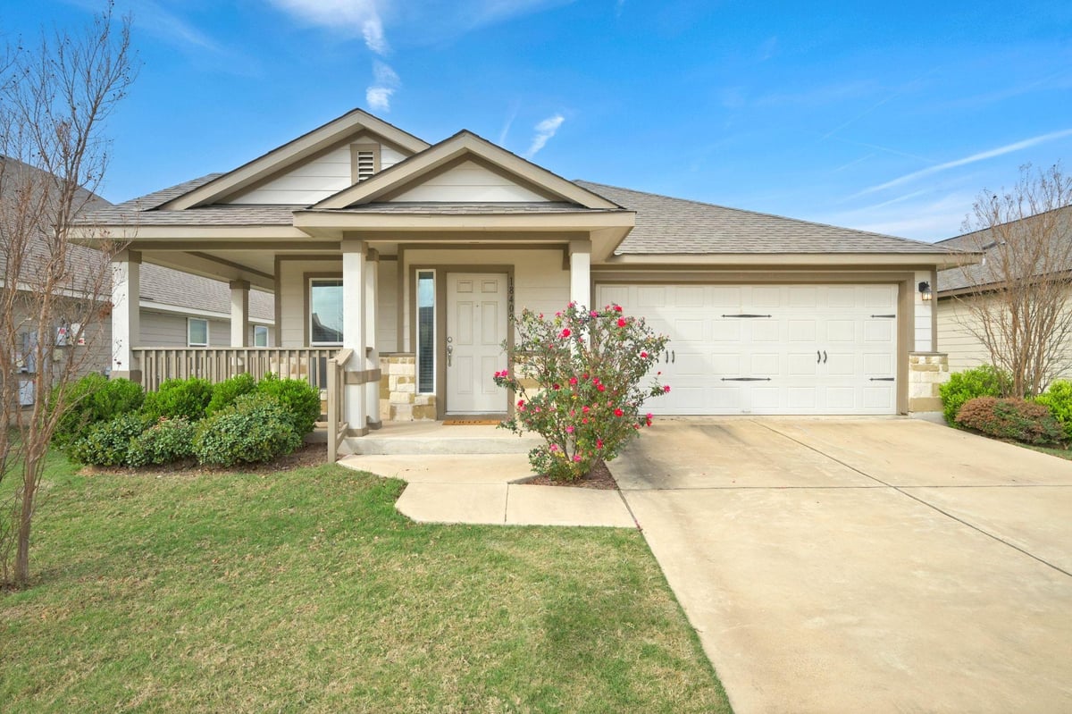 View 18400 Catoctin Dr in Highland Park Ph C Sec 2 18400 Catoctin Dr - property photo 1 - Luxury home in Highland Park Ph C Sec 2, Pflugerville, TX