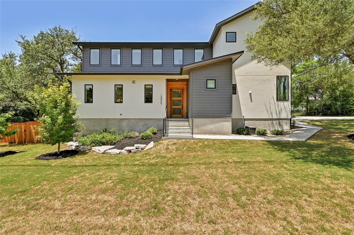 18405 Georgetown DR - property photo 1 - Luxury home in Terrace Plaza, Jonestown, TX