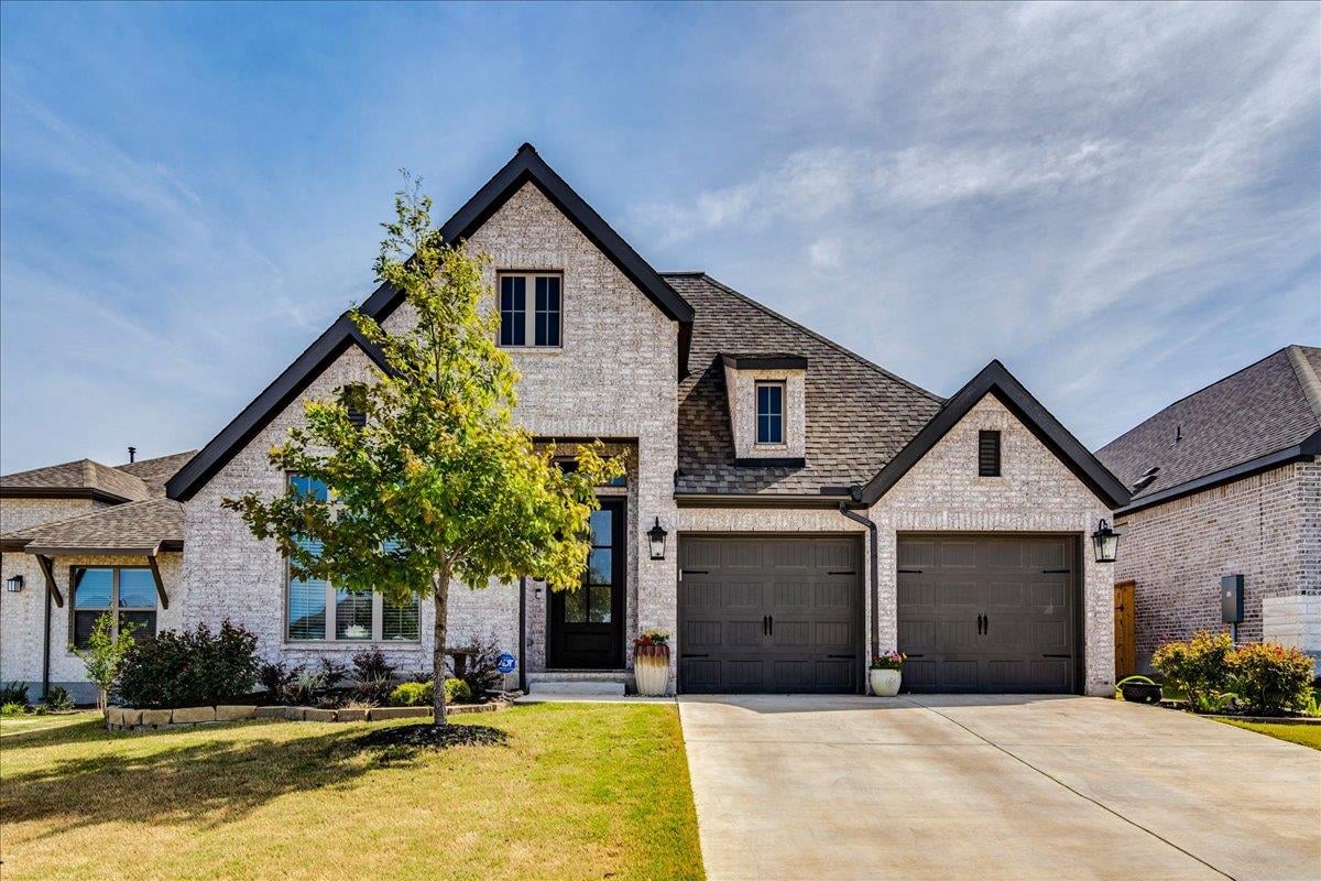 View 186 Prickly Poppy Loop in 6 Creek Ph 1 Sec 12 186 Prickly Poppy Loop - front exterior - Luxury home in 6 Creek Ph 1 Sec 12, Kyle, TX