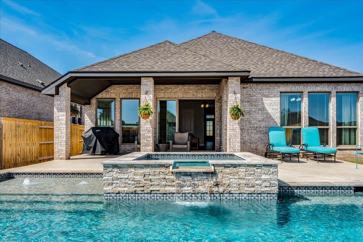 Living area at 186 Prickly Poppy Loop - 4 bed 3 bath home