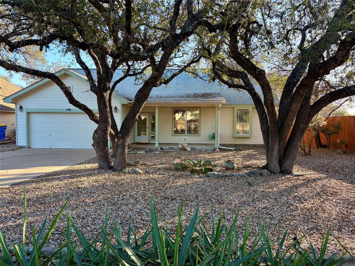 18611 Staghorn Dr - property photo 1 - Luxury home in Point Venture, Point Venture, TX