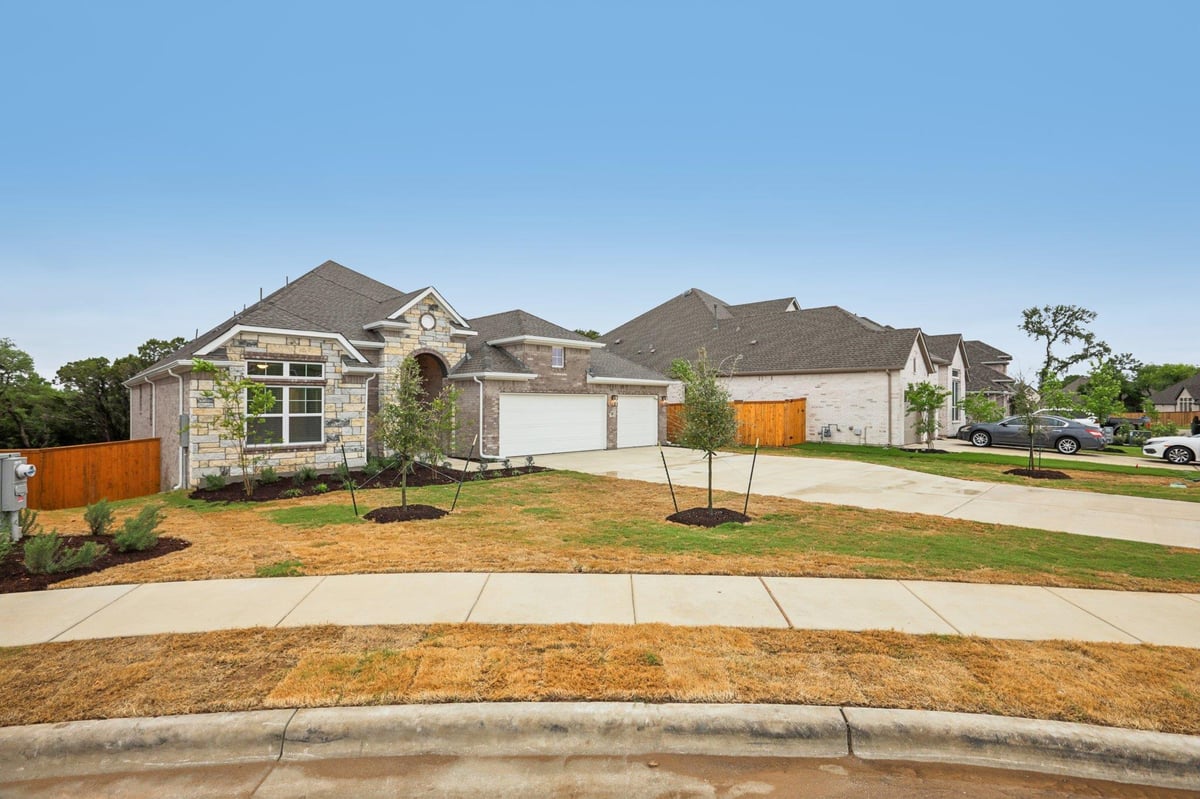 Living area at 187 Lily Pad Lane - 4 bed 3 bath home