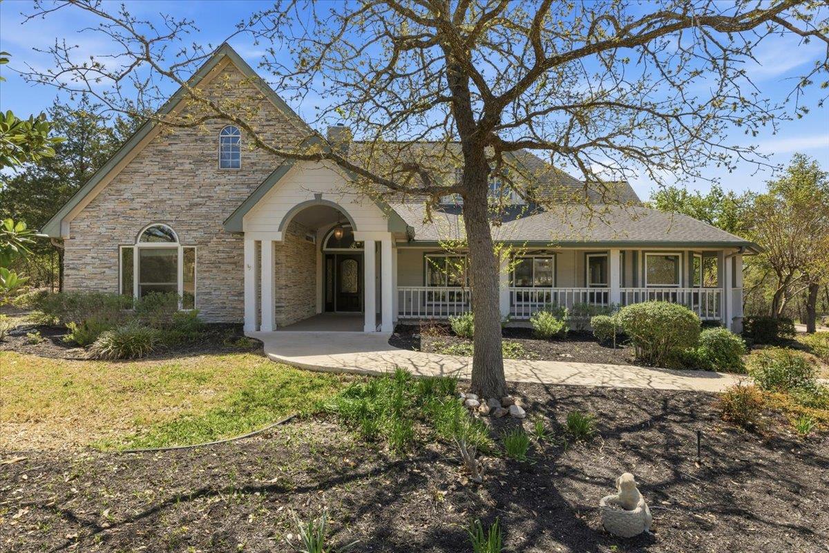 Living area at 187 Stephen F Austin Blvd - 3 bed 2 bath home