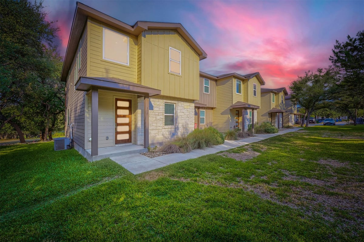 View 18800 Hogan CIR Unit #107 in Point Venture Sec 2B Un 20 18800 Hogan CIR Unit #107 - property photo 1 - Luxury home in Point Venture Sec 2B Un 20, Leander, TX