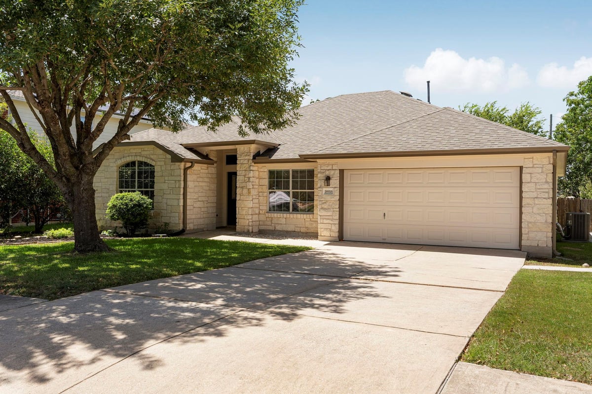View 18916 Alnwick Castle DR in Highland Park North Ph B Sec 01 18916 Alnwick Castle DR - property photo 1 - Luxury home in Highland Park North Ph B Sec 01, Pflugerville, TX