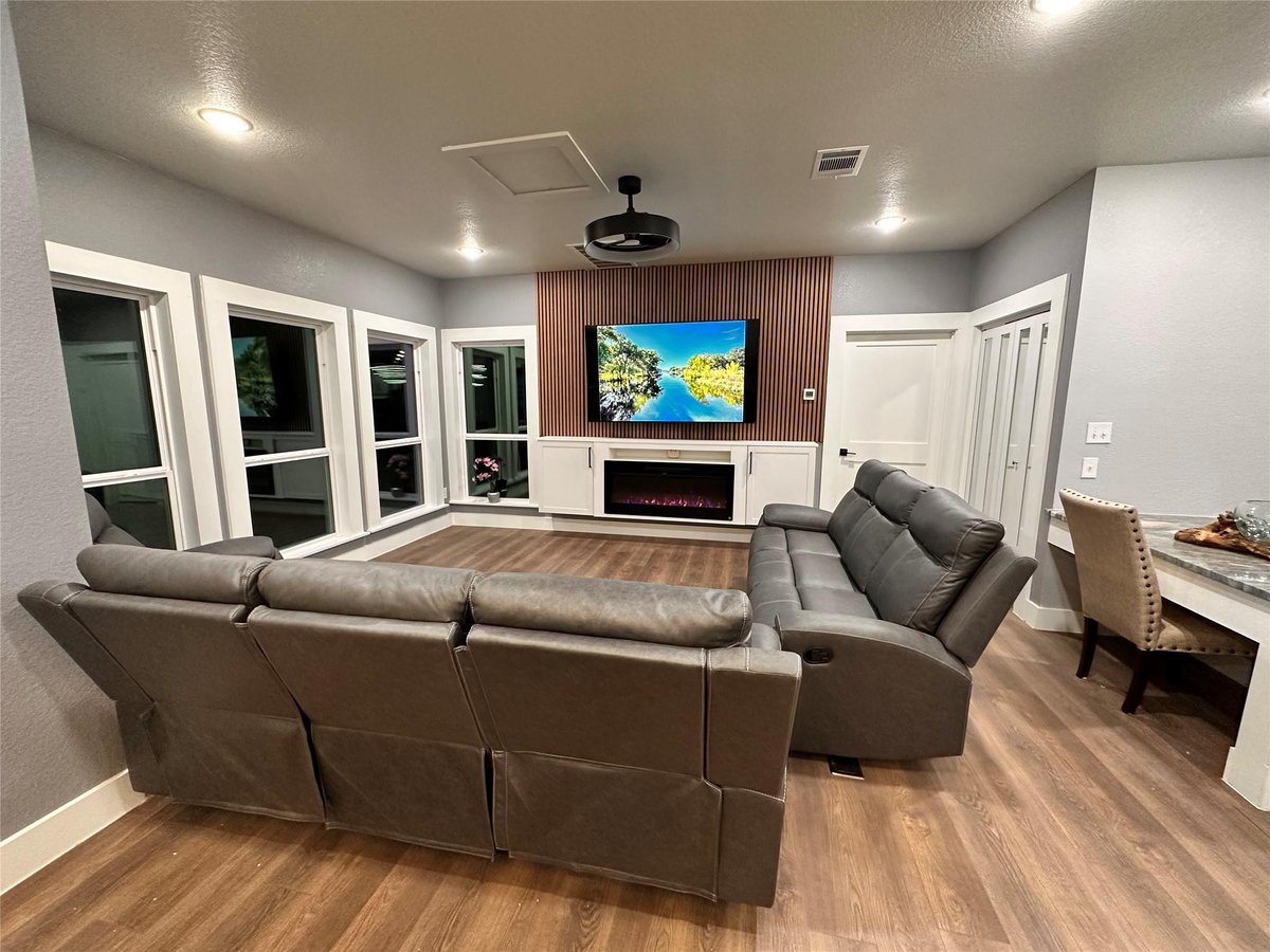 Primary bedroom at 190 Clear Creek - 3 bed 2 bath home