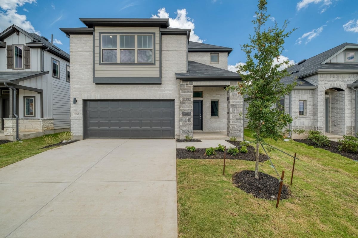 190 Hornet ST - front exterior - Luxury home in Trinity Ranch, Elgin, TX