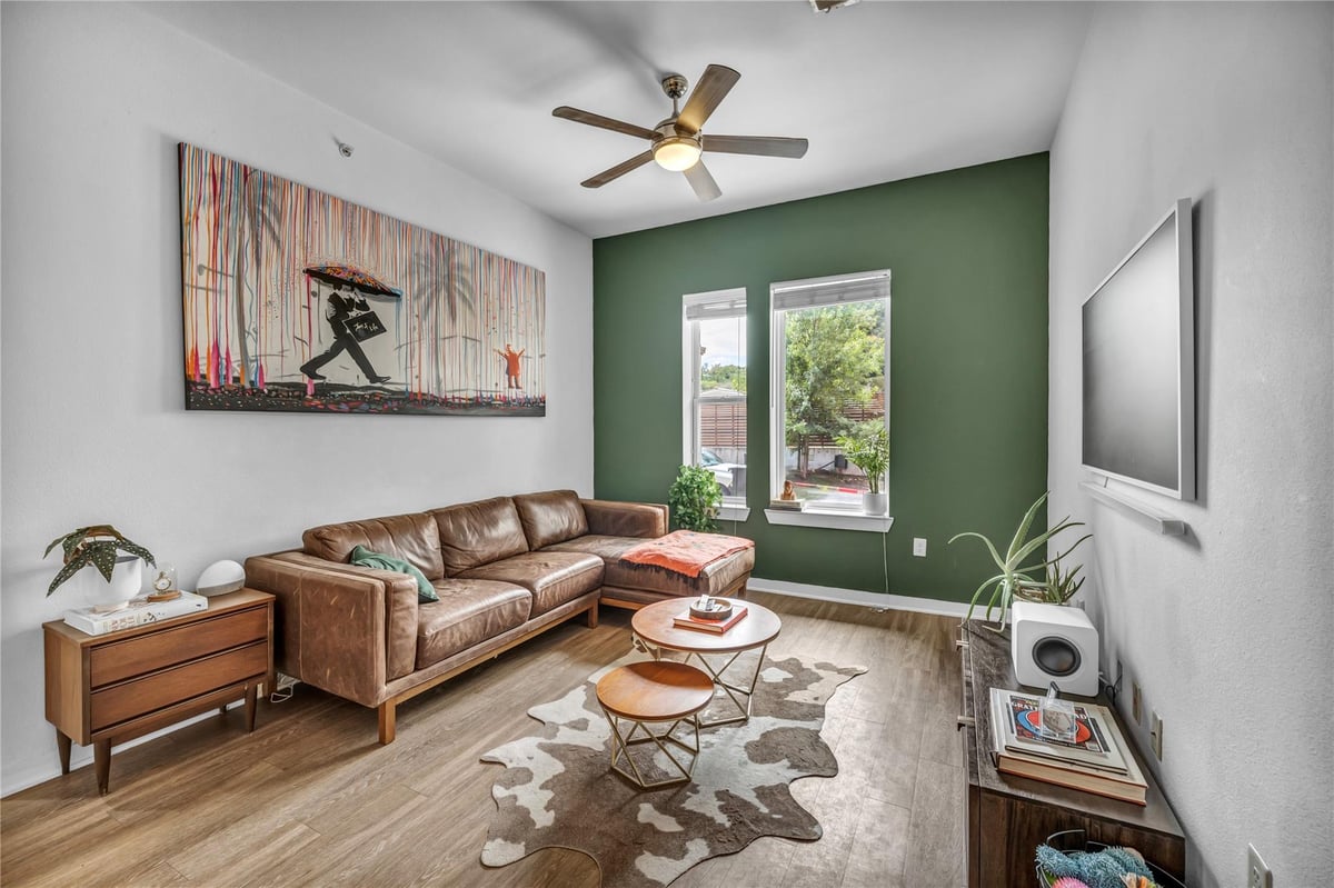 View 1900 Barton Springs RD Unit #1036 in Zilkr/Pk Condos 1900 Barton Springs RD Unit #1036 - property photo 1 - Luxury home in Zilkr/Pk Condos, Austin, TX