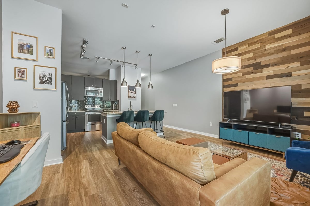 1900 Barton Springs Rd Unit #2006 - front exterior - Luxury home in Zilker Park Residences , Zilkr on the Park Condomi, Au...