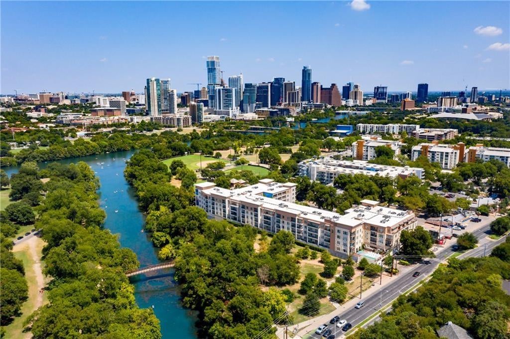 View 1900 Barton Springs RD Unit #2019 in Zilkr/Pk Condos 1900 Barton Springs RD Unit #2019 - front exterior - Luxury home in Zilkr/Pk Condos, Austin, TX