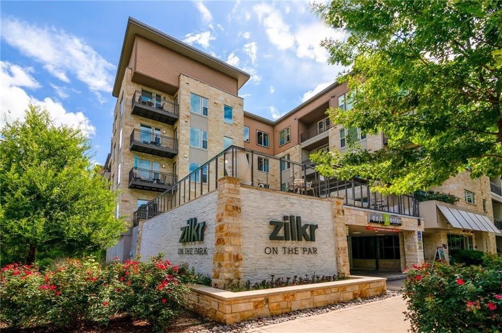 View 1900 Barton Springs RD Unit #4005 in ZILKR ON THE PARK 1900 Barton Springs RD Unit #4005 - property photo 1 - Luxury home in ZILKR ON THE PARK, Austin, TX