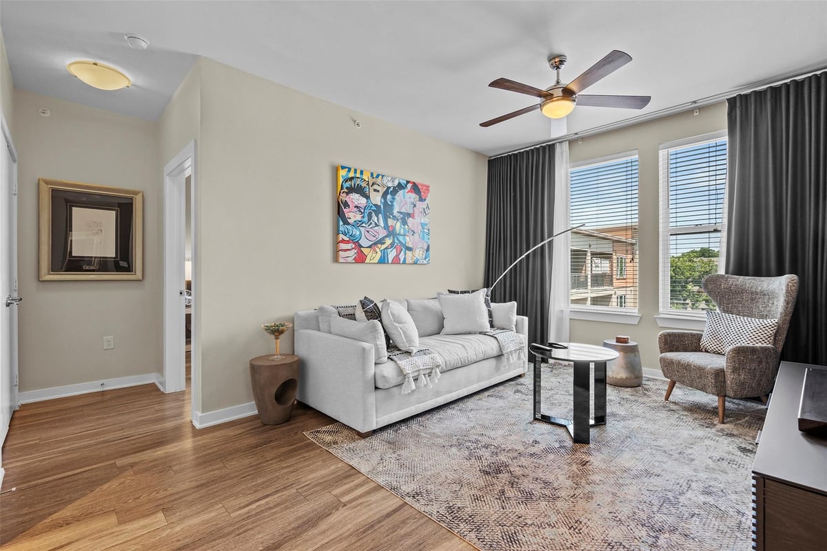 Bathroom at 1900 Barton Springs Rd Unit #5027 - 2 bed 2 bath home
