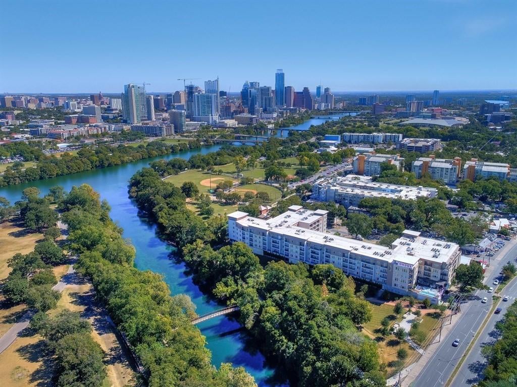 View 1900 Barton Springs RD Unit #5031 in ZILKR ON THE PARK CONDOMINIUMS 1900 Barton Springs RD Unit #5031 - property photo 1 - Luxury home in ZILKR ON THE PARK CONDOMINIUMS, Austin, TX